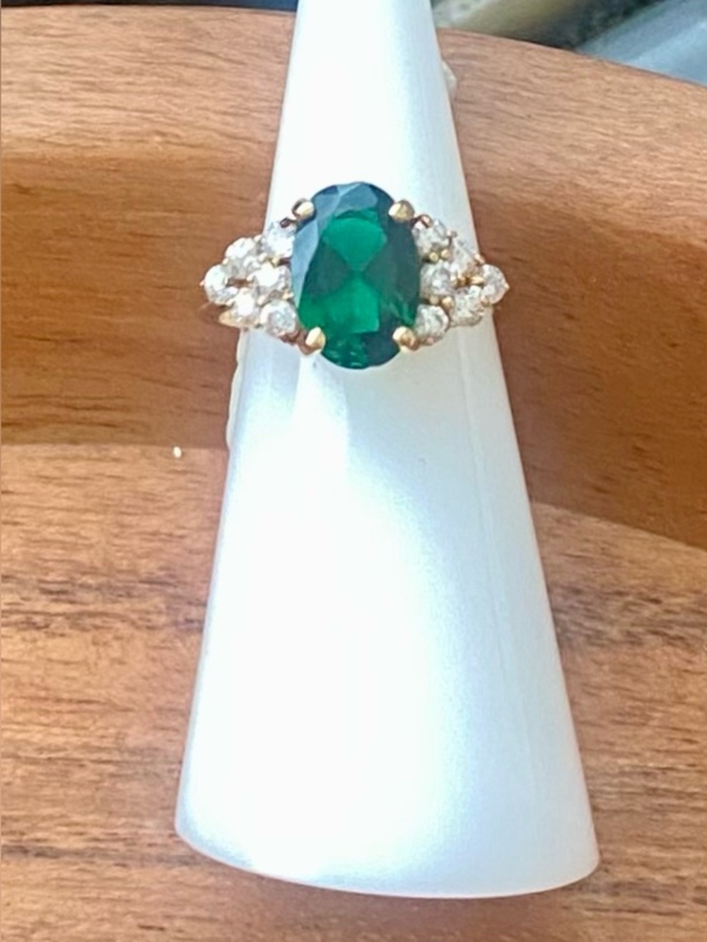 Emerald-Color Oval Ring with Side Stones - Picture 2 of 4